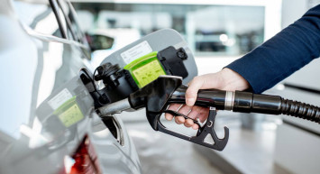 Brent petrol düşüşte: Benzin ve motorin ne kadar oldu? Akaryakıt zam veya indirim var mı?