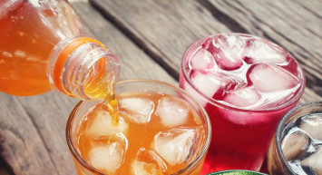 Bu içeceği içenin ömrü kısalıyor: Kalp hastalığına ve felce yol açıyor