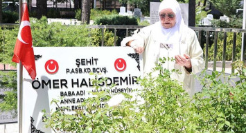 Bu ülkeden bir yiğit geçti! 15 Temmuz'un seyrini değiştiren Şehit Ömer Halisdemir milyonların kahramanı oldu