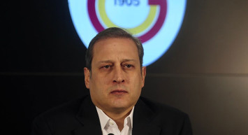 Burak Elmas, Galatasaray'da yapılacak seçimlerde başkanlık için yeniden aday olmayacağını açıkladı!