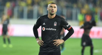 Burak Yılmaz Beşiktaş’a mı transfer olacak? Burak Yılmaz hangi takıma transfer olacak? Burak Beşiktaş’a transfer olmayacağını açıkladı