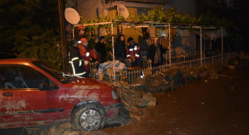 Burdur'da sağanak yağış yüzünden 30 evi su bastı! Ölü ve yaralılar var