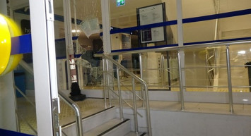 Bursa'da Camı Kırıp Bankaya Girdiler! Bakın Ne Kadar Çaldılar?