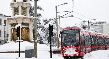 Bursa'da okullar tatil mi? 10 Mart 2022 yarın Bursa'da okullar tatil mi? Bursa Valiliği son dakika açıklamaları