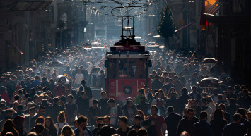 Büyükelçiliklerden peş peşe terör uyarısı: Kalabalık yerlerden uzak durun