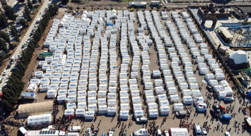 Çadır kent içinde tüp patlaması: Yangın büyük panik yaşattı