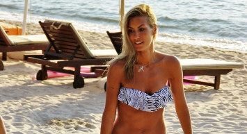 Çağla Şikel'den nefes kesen spor pozları!  Taytlı paylaşımları olay oldu! 43 yaşında olduğuna kimse inanmıyor