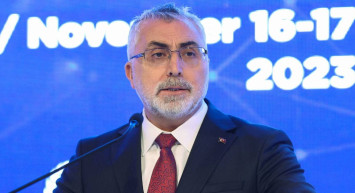 Çalışma Bakanı Vedat Işıkhan açıkladı: Deprem bölgesinde sağlığa erişim süresi uzatıldı