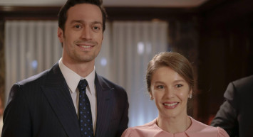 Camdaki Kız Nalan’ın aslında kim olduğu ortaya çıktı: Meğer dizideki Nalan Türkiye’nin en ünlü isminin eşiymiş