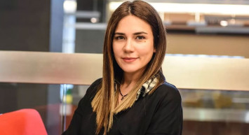 Camdaki Kız’da Oyuncu Değişikliği: Buse Varol Güzel Haberi Sosyal Medyadan Paylaştı