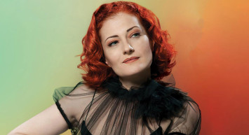 Candan Erçetin ve Oyuncu Sevgilisi Hakan Karahan Yasta! Ünlü Çift Annemiz Ölüyor Diyerek Acılarını Paylaştı