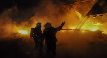 Çatalca’da fabrika yangını: Alevler kısa sürede büyüdü