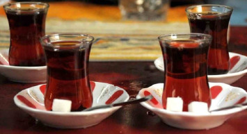 Çay bardakları artık daha az dolacak! Vatandaşa bir zam darbesi daha! Çay fiyatlarına zam geliyor