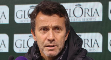 Çaykur Rizespor Teknik Direktörü Bülent Korkmaz, Süper Lig'de Sivasspor'a mağlup oldukları maçın ardından açıklamalarda bulundu!