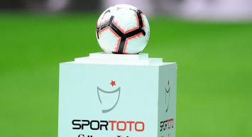 Çaykur Rizespor Teknik Direktörü Hamza Hamzaoğlu Görevinden İstifa Etti!