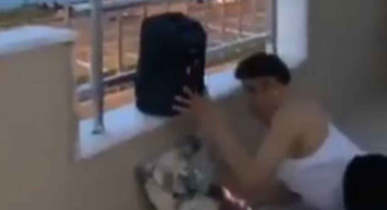 Cehennemine odun taşımak böyle oluyor: İftar vaktinden önce ezan sesi dinletti!