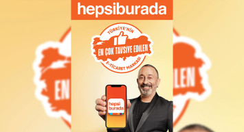 Cem Yılmaz’dan konuklarına Hepsiburada tavsiyesi