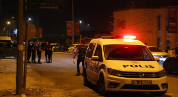 Çeşme’de silahlı kavga: Çok sayıda ölü ve yaralı var