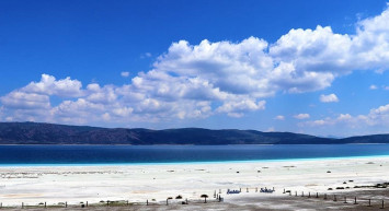 Çevre, Şehircilik ve İklim Değişikliği Bakanlığı açıkladı: Salda Gölü'ne bilim merkezi kurulacak!