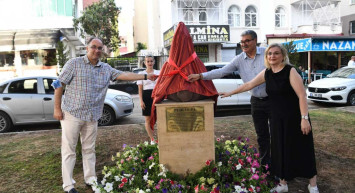 CHP'den Adana'da heykel açılışı: Adını dünyaya tanıtmak istiyorlar