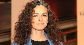 Çiçeği burnunda anne Özge Özpirinçci yeni doğmuş bebeği hakkındaki pişmanlığını dile getirdi