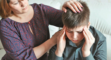 Çocuklarda migren oluşumunun iki temel nedeni: Az uyku, çok ekran!