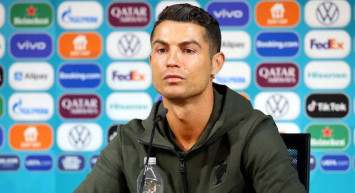 Cristiano Ronaldo'dan Portekiz - Kuzey Makedonya maçı öncesi açıklamalar! Futbolu bırakma mevzusu hakkında söyledikleri olay oldu