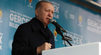 Cumhurbaşkanı Erdoğan Afyonkarahisar'da: ‘‘Yapay zeka neyi emrederse onu aday gösterdiler. Millete adayımıza tıpış tıpış oy vereceksiniz diyorlar’’