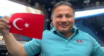 Cumhurbaşkanı Erdoğan Alper Gezeravcı ile telefonda görüştü: Gezeravcı sağlığı ile ilgili soruyu yanıtladı