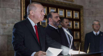 Cumhurbaşkanı Erdoğan Anıtkabir’de: 10 Kasım resmi törenine katıldı