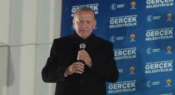 Cumhurbaşkanı Erdoğan Ankara’da binlerce kişiye seslendi: "Türkiye'ye söz durmadan dinlenmeden koşturacağız"