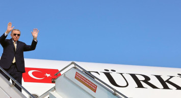 Cumhurbaşkanı Erdoğan Bağdat’a ulaştı: Kalkınma Yolu ile petrol gündemde