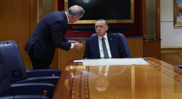 Cumhurbaşkanı Erdoğan Hulusi Akar ile görüştü: Operasyonla ilgili yeni talimatlar verdi