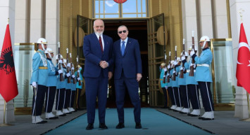 Cumhurbaşkanı Erdoğan Külliye'de görüşmelere devam ediyor: Karadağ, Slovakya ve Arnavutluk liderleriyle görüştü