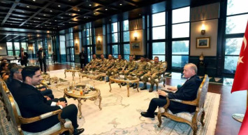 Cumhurbaşkanı Erdoğan Milli Yıldızları Kabul Etti! Olimpiyatların Adamı Yusuf Dikeç'te Oradaydı!