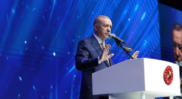 Cumhurbaşkanı Erdoğan Netanyahu'ya ateş püskürdü: Onunla yan yana olmak utanılacak bir ayıptır