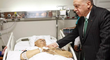 Cumhurbaşkanı Erdoğan rica etti: Ameliyatı ilk yüz naklini yapan doktor gerçekleştirdi