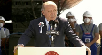 Cumhurbaşkanı Erdoğan sert konuştu: Bize ders veremezler