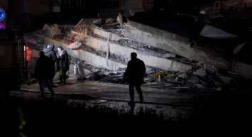 Cumhurbaşkanı Erdoğan’dan deprem açıklaması: 7 gün süreyle milli yas ilan edildi