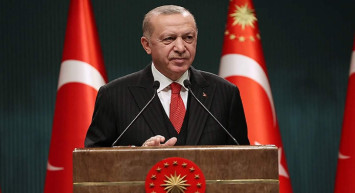 Cumhurbaşkanı Erdoğan’dan sert açıklama: Tevrat’ı koruyanlar Kur’an’a karşı terbiyesizlik ediyor