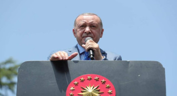 Cumhurbaşkanı Erdoğan’ın sözleri Yunan manşetlerinde: Dünya nefesini tutarak Türkiye seçimlerini izliyor