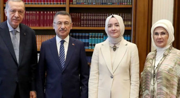 Cumhurbaşkanı Yardımcısı Fuat Oktay ile Hümeyra Şahin dünyaevine giriyor ! Nişan yüzüklerini Başkan Erdoğan ve Emine Erdoğan taktı