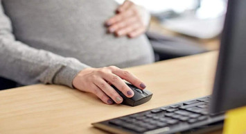 Cumhurbaşkanlığı kararı ilan etti: 10 yaş altı çocuk sahibi kadınlara idari izin