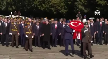 Cumhuriyet 102 yaşında! Erdoğan: “Büyük ve güçlü Türkiye’yi evlatlarımıza emanet edeceğiz”