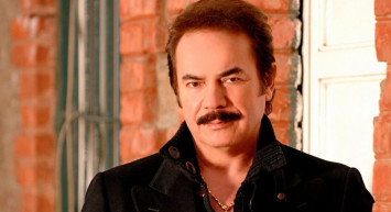 Cüneyt Arkın kitabında Kemal Sunal'ın ünlü şarkıcı Orhan Gencebay'ı hiç sevmediğini yazınca ortalık karıştı!