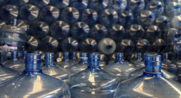 Damacana fiyatlarını görenler çeşme suyuna yöneliyor: 2024 damacana su fiyatları ne kadar, kaç TL?