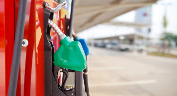 Depoları doldurmak için acele edin: Akaryakıta bu gece zam geliyor! Yeniden 20 lira üzerini görecek