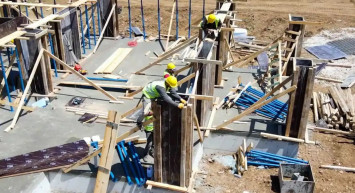 Deprem konutları inşası bayramda da devam etti: 110 bin personel gece gündüz çalıştı