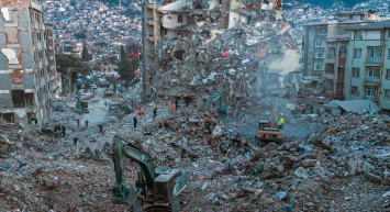 Depremler sonrası korkutan açıklama: 2050 yıllarında yenisi yaşanabilir