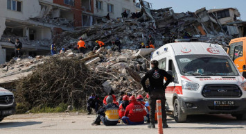 Depremzedeler için lojistik üs geliyor: Binlerce ürün deprem bölgesine gönderilecek